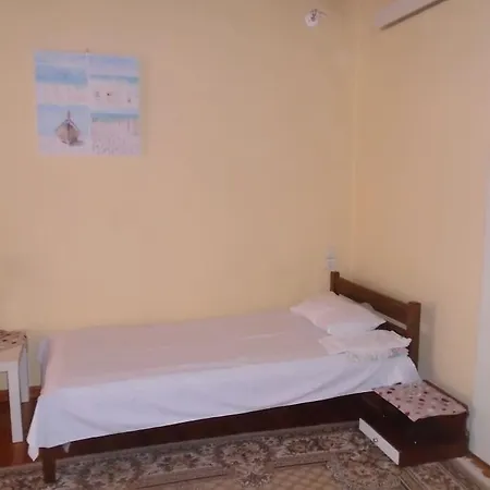 Diogenis 80m2 Near Town Center Apartment