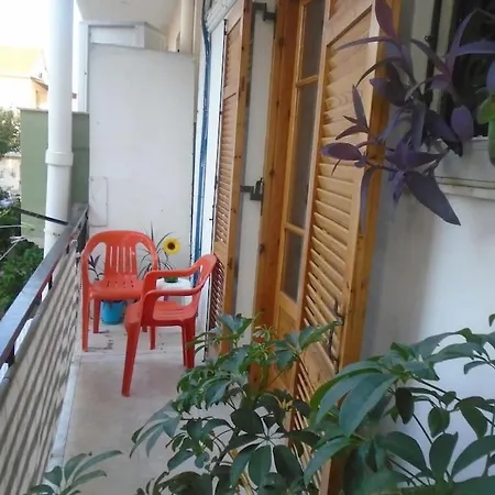Diogenis 80m2 Near Town Center Apartment
