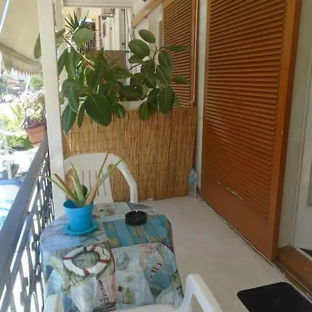 Diogenis 80m2 Near Town Center Apartment Lefkada City