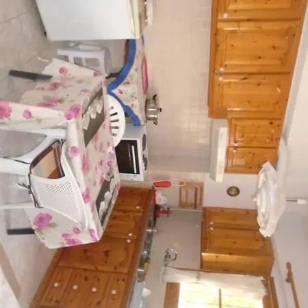 Diogenis 80m2 Near Town Center Apartment Lefkada City
