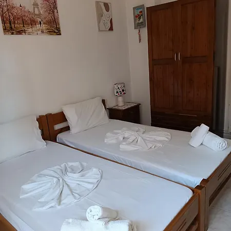 Diogenis Flat Apartment 70M2 Near Town Center Apartament *